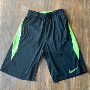 🍀 5/$20 Nike basketball shorts